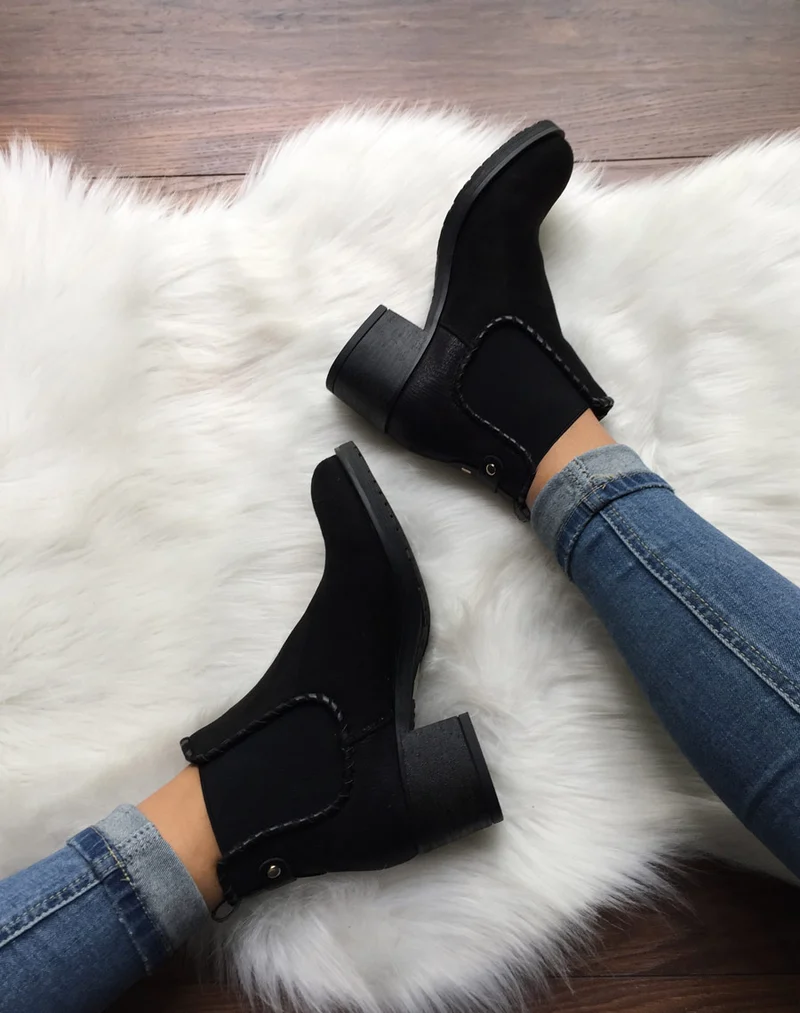 Bottines noires à imprimé écaillé brillant