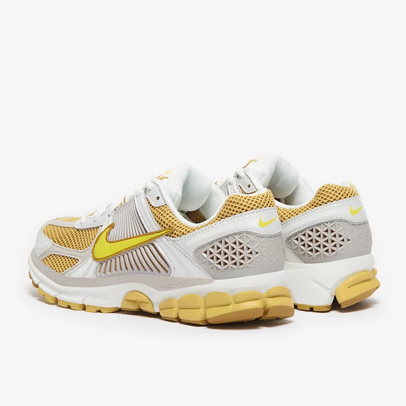 Nike Chaussure pour femme Zoom Vomero 5