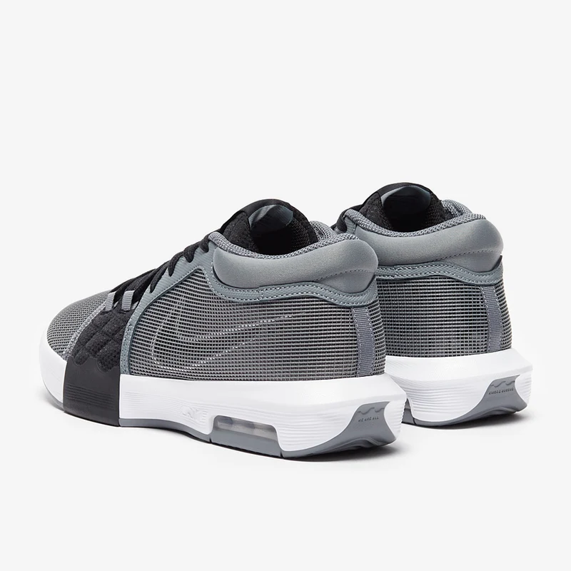 Nike LeBron Witness 8